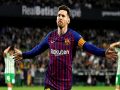 Messi vượt Ibrahimovic về bàn thắng đẹp của mùa giải