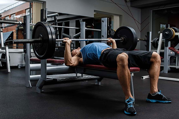 Các lưu ý quan trọng khi tập Bench Press