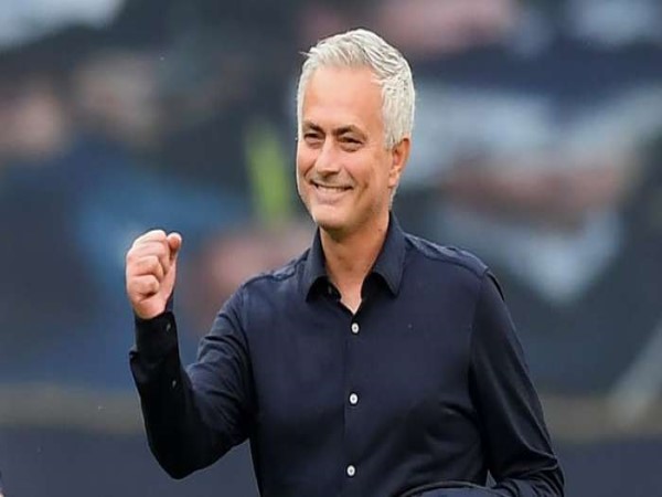 Huấn luyện viên: José Mourinho – “Người đặc biệt”
