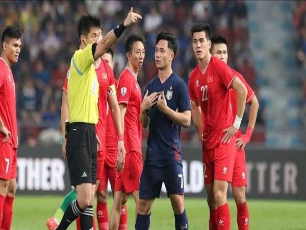 Cách tránh lỗi phản ứng trong bóng đá