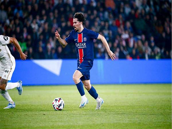 Bóng đá Pháp: Nice cắt mạch bất bại của PSG