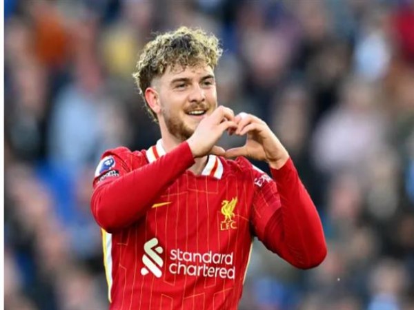Tin Liverpool: Harvey Elliott khen tài năng 16 tuổi Rio Ngumoha