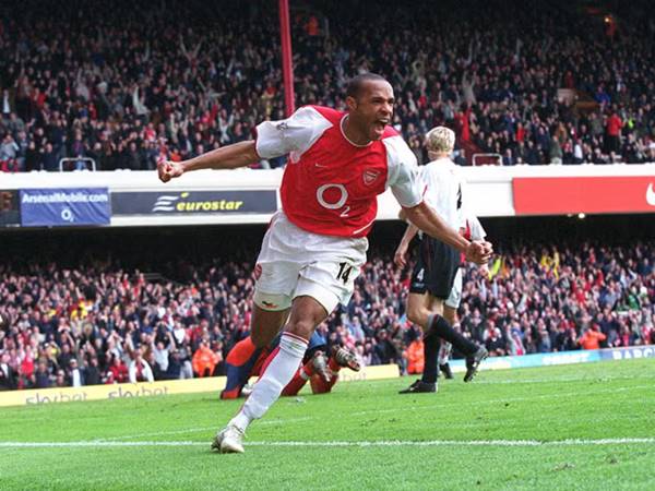 Những pha bóng để đời đầy tốc độ của huyền thoại Thierry Henry