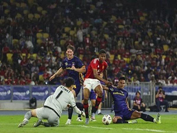 Shea Lacey và kế hoạch dùng cầu thủ trẻ của MU