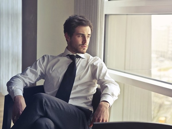 Nằm mơ thấy đàn ông lạ là điềm gì, dự báo gì?