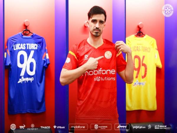 Bóng đá Việt Nam: PVF-CAND mua trung vệ ngoại binh