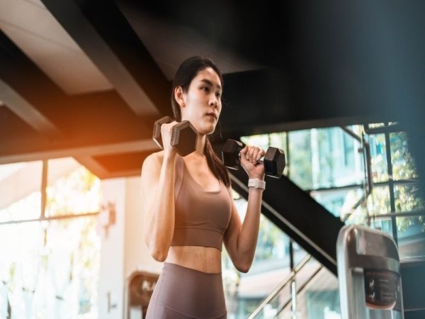 Fly ngực với tạ (Dumbbell Fly) Fly ngực với tạ (Dumbbell Fly)