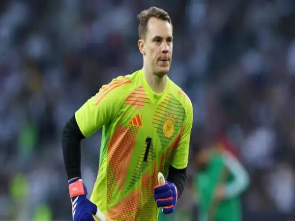 Thủ môn Manuel Neuer